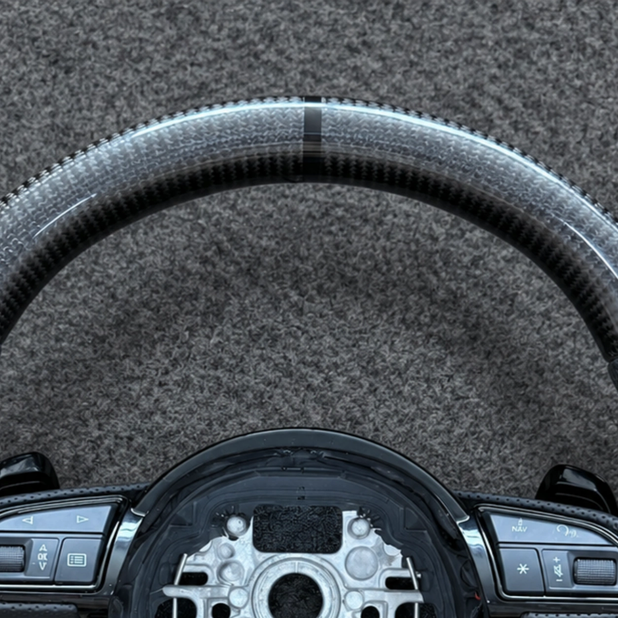 Gloss Carbon Fiber Rim Texture Closeup Sport Steering Wheel Audi A4 A5 S4 S5 RS5