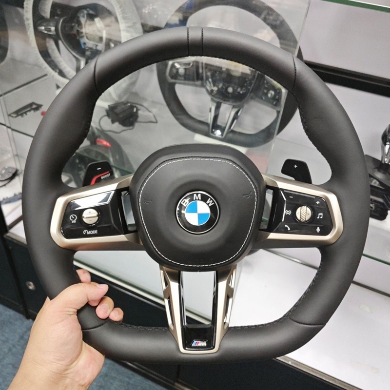 X3 X4 X5 X6 G20 G30 G21 G28 G11 G12 G01 G02 G05 G06 G18 G22 G23 G31 High Quality Full Leather Car Steering Wheel