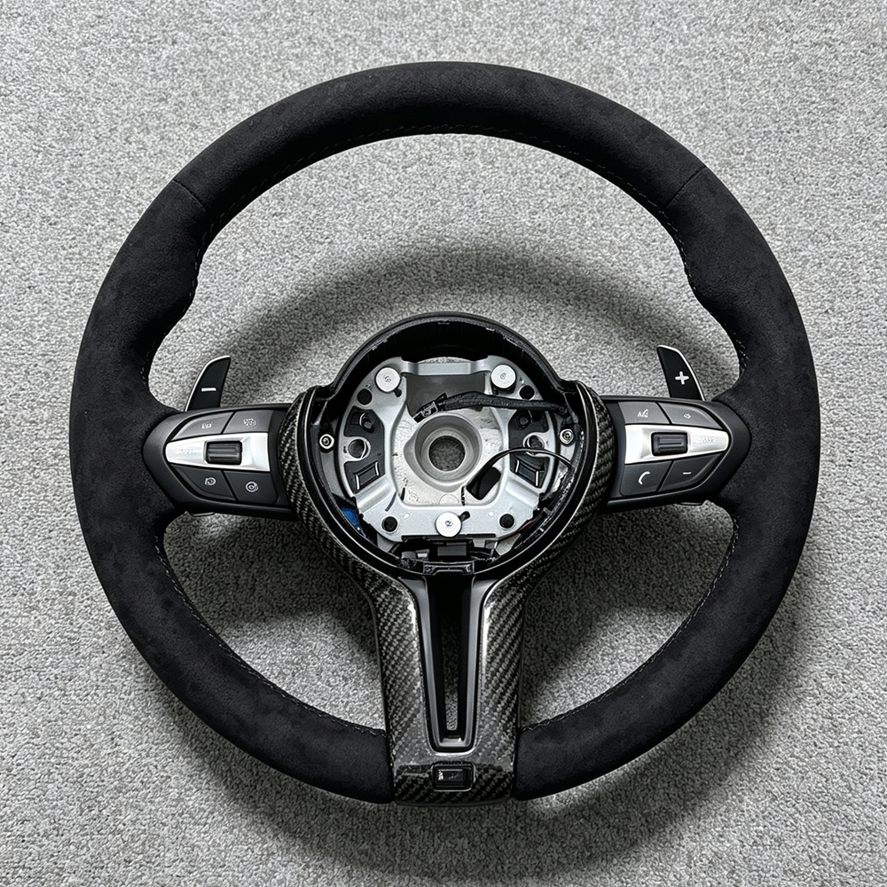 Steering Wheel F20 F21 F10 F11 M3 F30 F15 F16 F25 M5 F06 F07 E90 E90 X5 E70 E87 E81 Carbon Perforate Leather Stripe M Sport