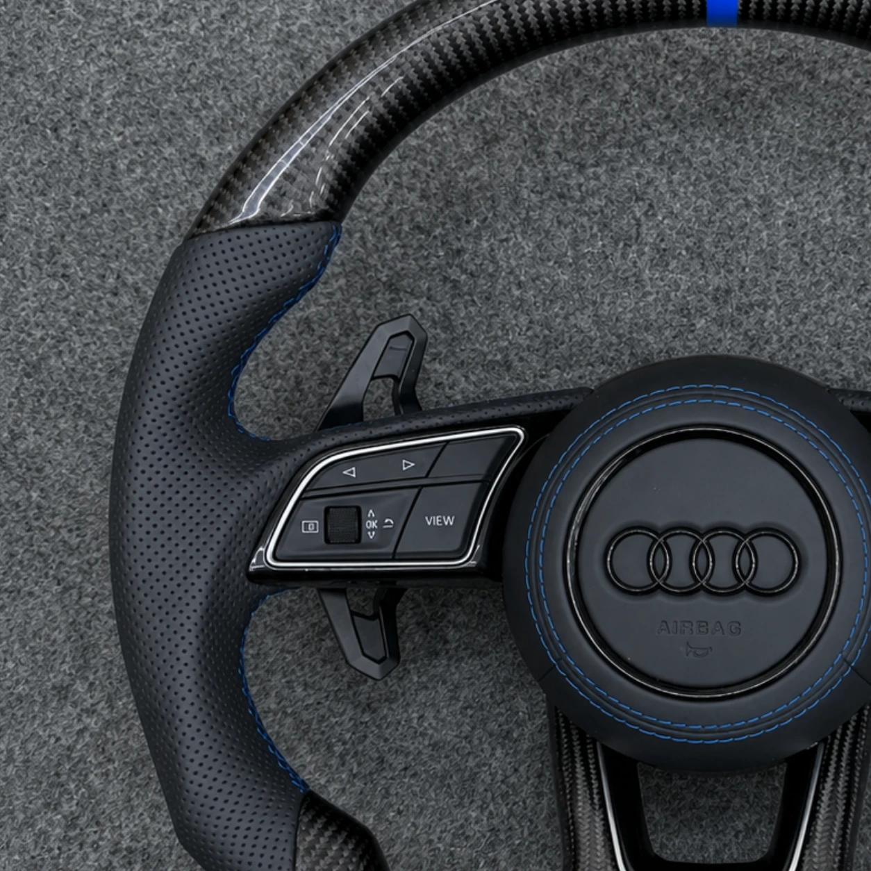 Perforated Leather Grip Closeup Heated Carbon Fiber Steering Wheel Audi A4 A5 S4 S5 RS4 RS5 Jionx
