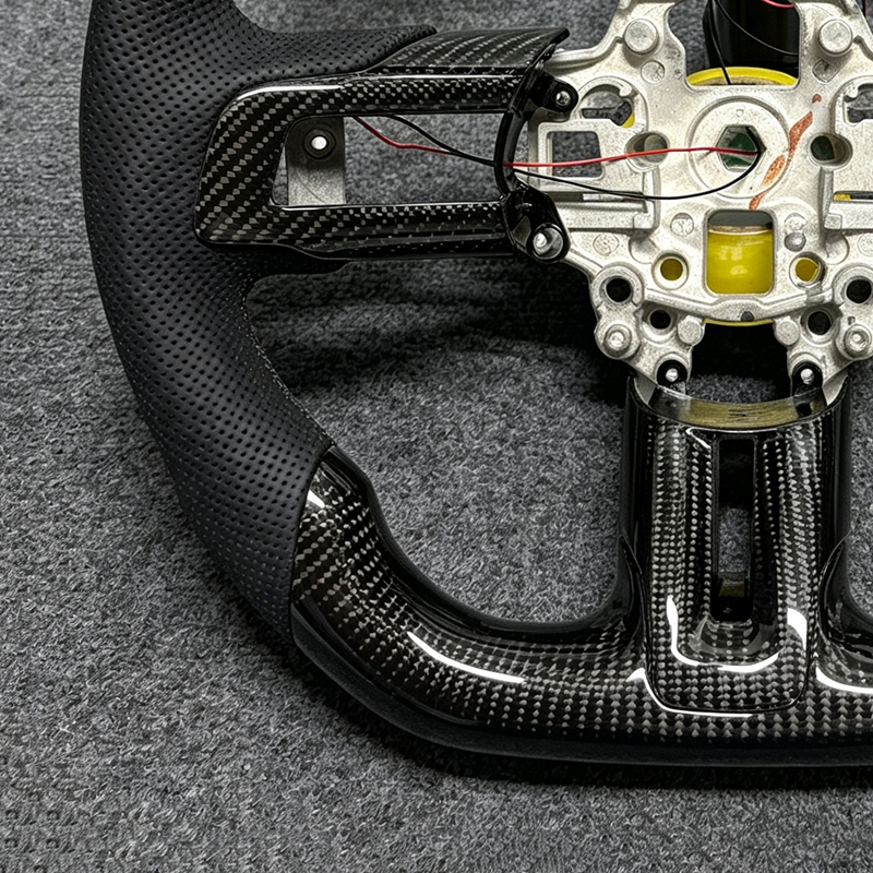 Factory Custom Carbon Fiber 3-Spoke Leather Steering Wheel for 2013-2020 Fusion 2015-2023 Edge 2013-2022 Mondeo