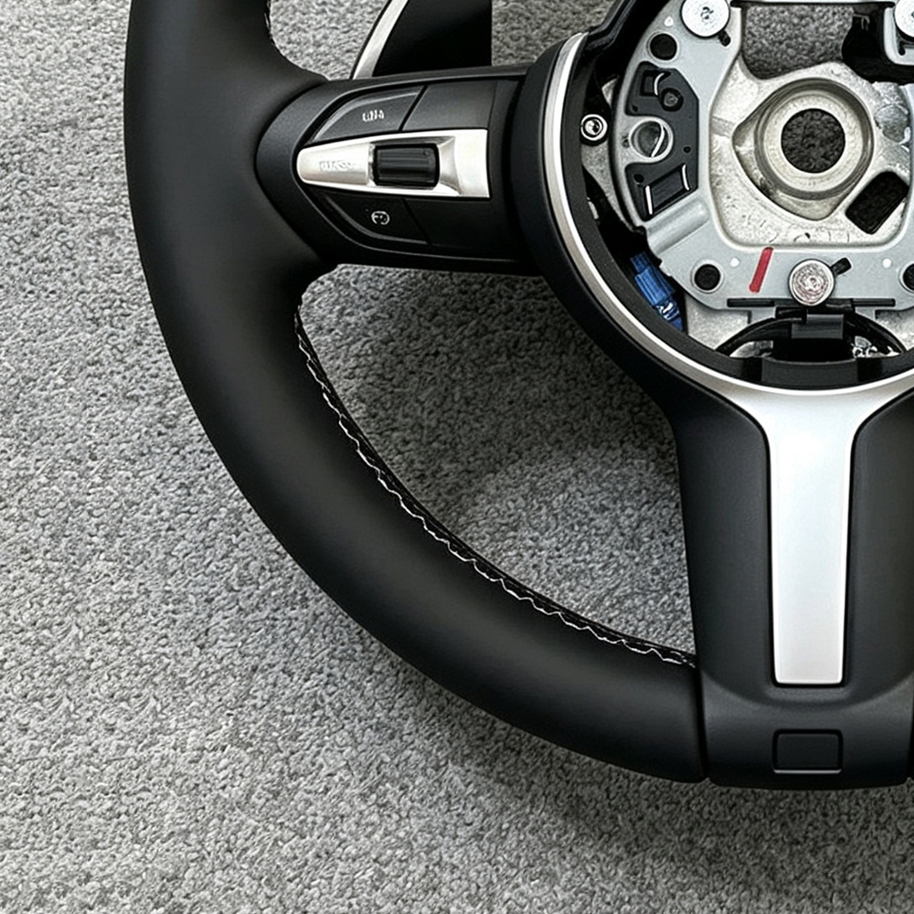 Steering Wheel Bmw F30 F10 F31 F20 F25 F22 F36 F33 F32 F80 F82 F11 F18 F01 F90 E90 Is Made Of bore leather Material And//M