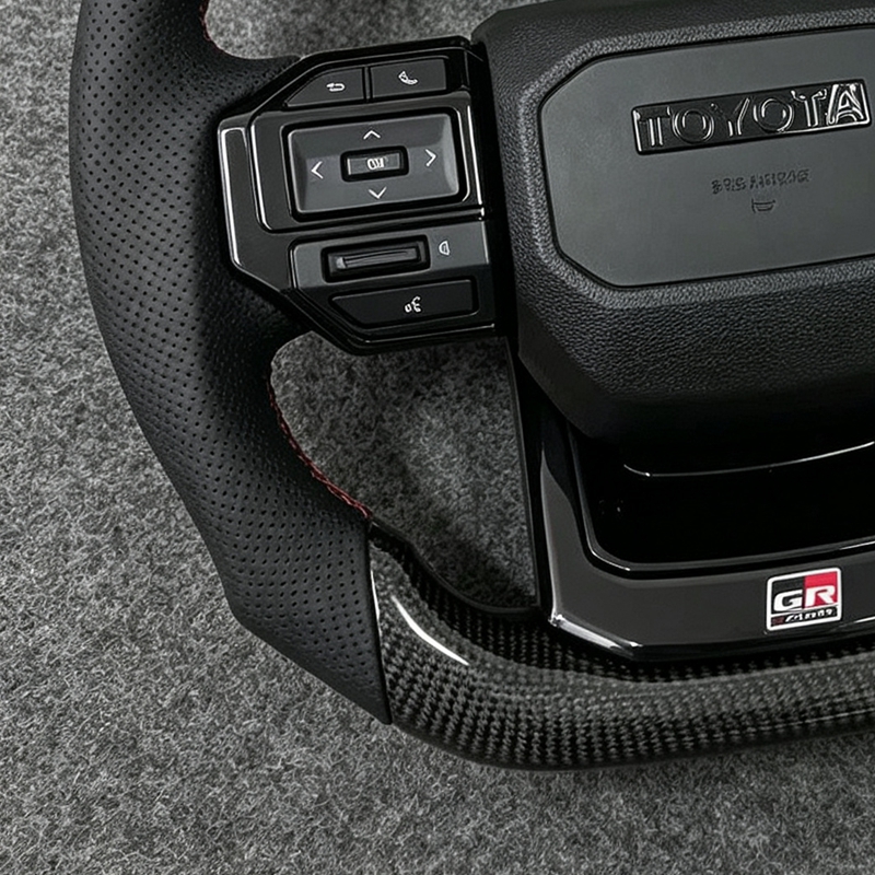 Bulk Supply Leather Steering Wheel for Toyota LC70 LC200 LC300 Prado 2015-2022 Toyota Hilux Innova Revo Hilux High-Quality