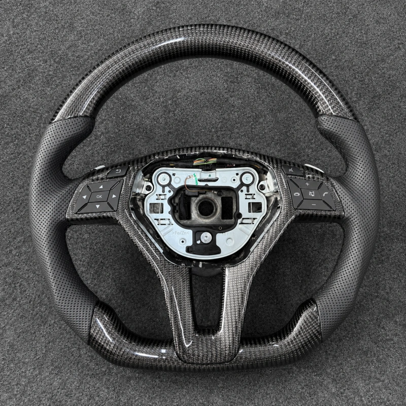 For Mercedes-Benz W204 W212 AMG CLA45 E63 C63 E550 E350 C300 SLK GLA45 SL63 Custom Black Carbon Fiber Steering Wheel