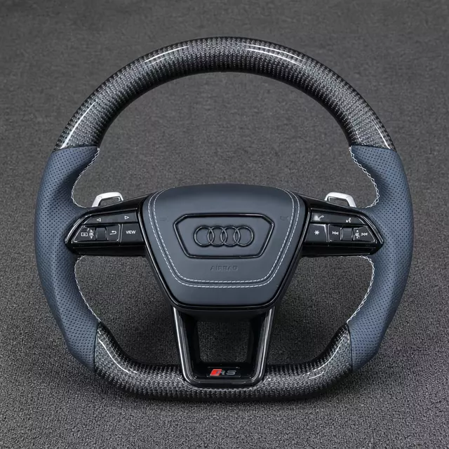 Audi Q7 4L custom carbon fiber steering wheel with Q5-style design and perforated leather grip